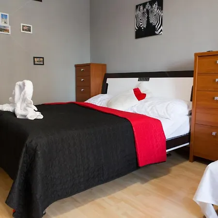 Red Apartment *