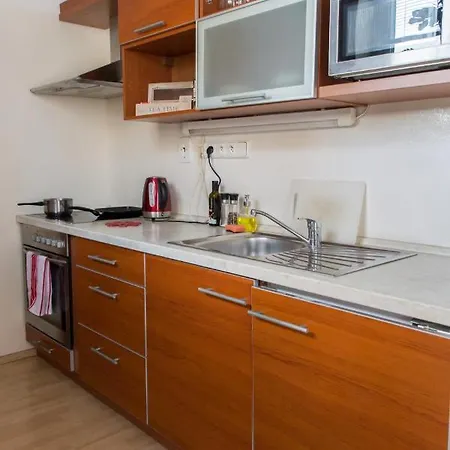 Apartment Red